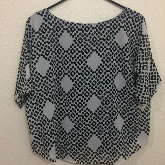 4/$25 🛍 Meadow Rue Anthropologie Boxy Layered Top - Picture 5 of 8